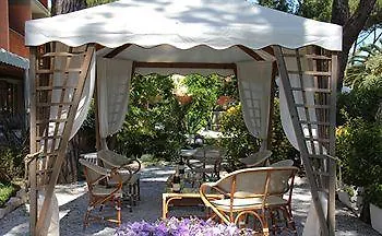 Hotel Bijou Forte dei Marmi 4*,