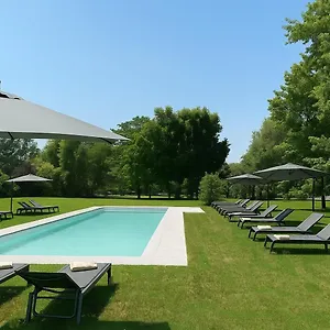https://hotel-capolago.it-lombardy.com